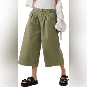 NWT Free People Hard Rain Gaucho Cropped Cargo Pants Washed Pine Size 0